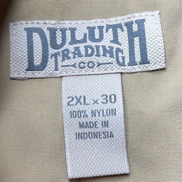 Duluth Trading Co Men's Dry On The Fly Cargo Pants in Tan - Picture 6 of 7